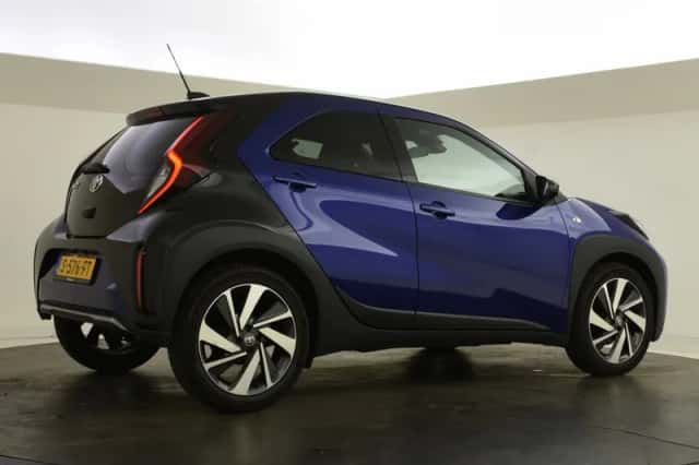 Toyota Aygo (2023) thumbnail 2