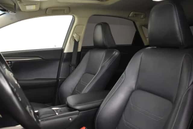 Lexus NX (2020) thumbnail 3