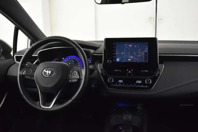 Toyota Corolla (2022) thumbnail 4