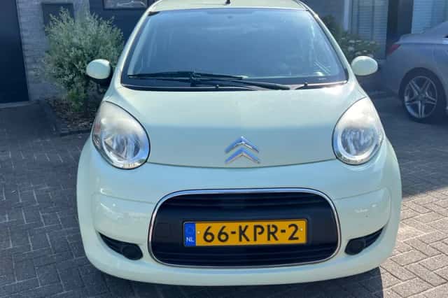 Citroën C1 (2010) thumbnail 2
