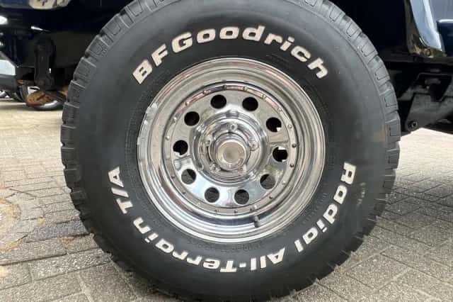Jeep Wrangler (1991) thumbnail 5