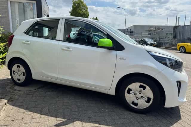Kia Picanto (2020) thumbnail 4
