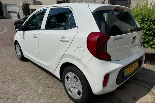 Kia Picanto (2020) thumbnail 6