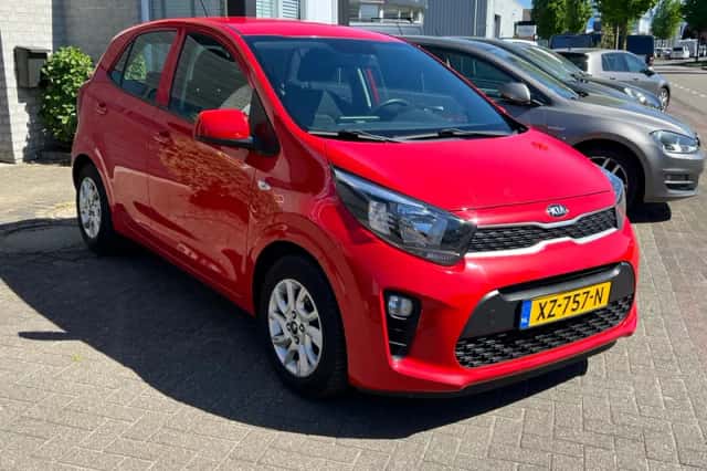Kia Picanto (2019) thumbnail 3