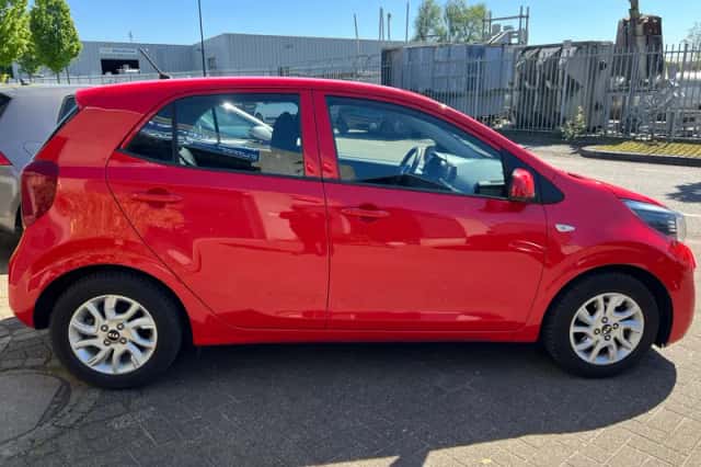 Kia Picanto (2019) thumbnail 4