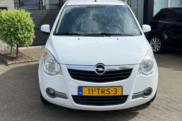 Opel Agila (2012) thumbnail 2