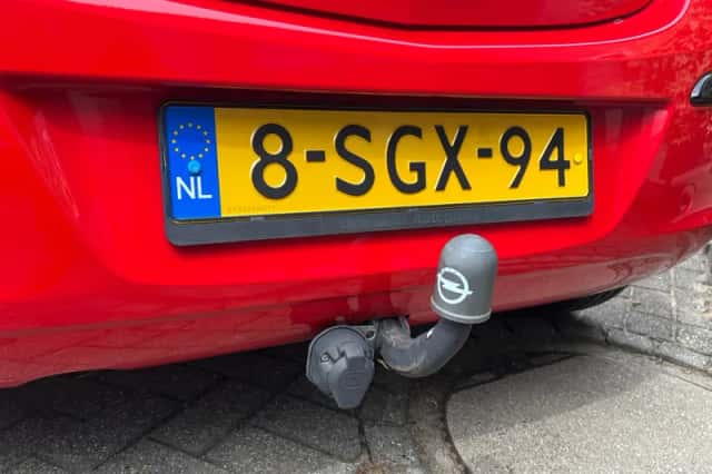 Opel Corsa (2013) thumbnail 3
