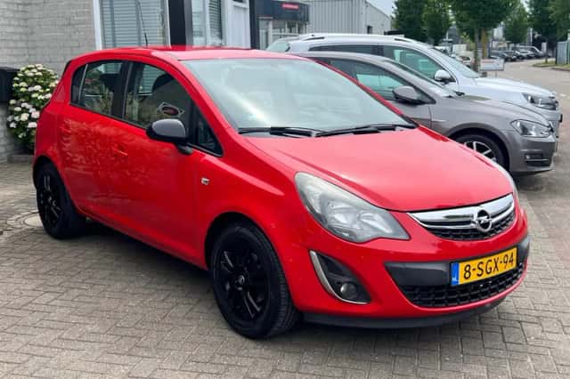 Opel Corsa (2013) thumbnail 6