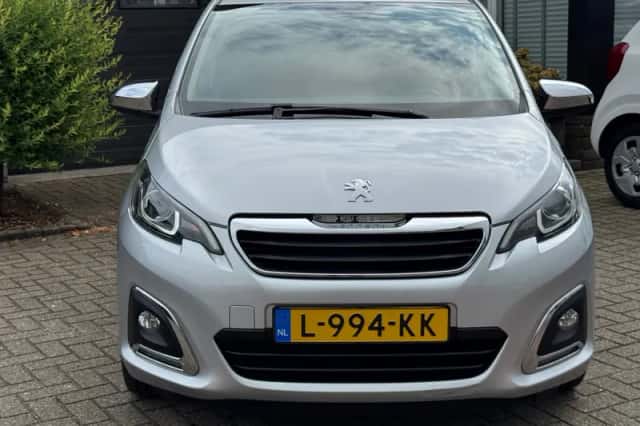 Peugeot 108 (2021) thumbnail 2