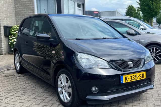 SEAT Mii (2015) thumbnail 3