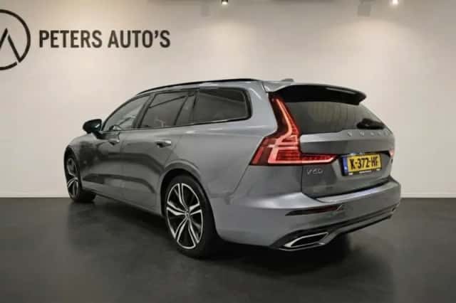 Volvo V60 (2020) thumbnail 3