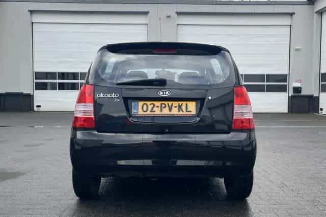 Kia Picanto (2004) thumbnail 5