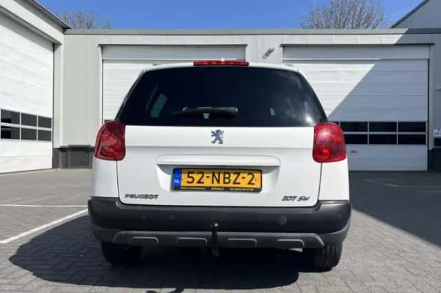 Peugeot 207 (2010) thumbnail 5