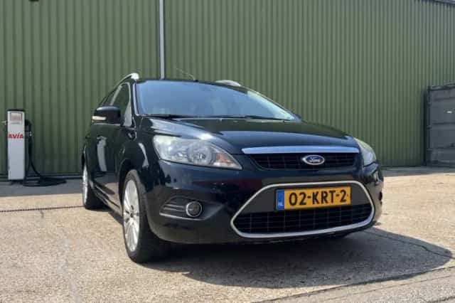 Ford Focus (2010) thumbnail 2