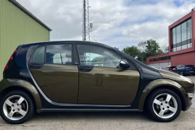 Smart ForFour (2005) thumbnail 3
