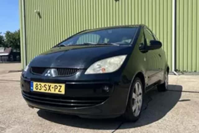 Mitsubishi Colt (2006) thumbnail 1
