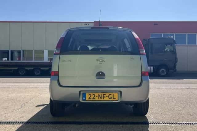 Opel Meriva (2003) thumbnail 5