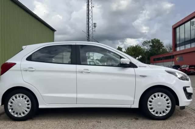 Ford Ka (2018) thumbnail 3