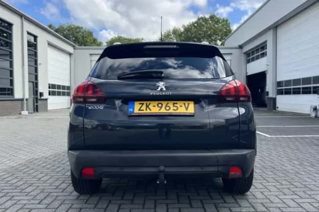 Peugeot 2008 (2019) thumbnail 5