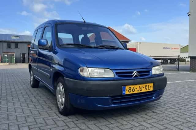 Citroën Berlingo (2002) thumbnail 2
