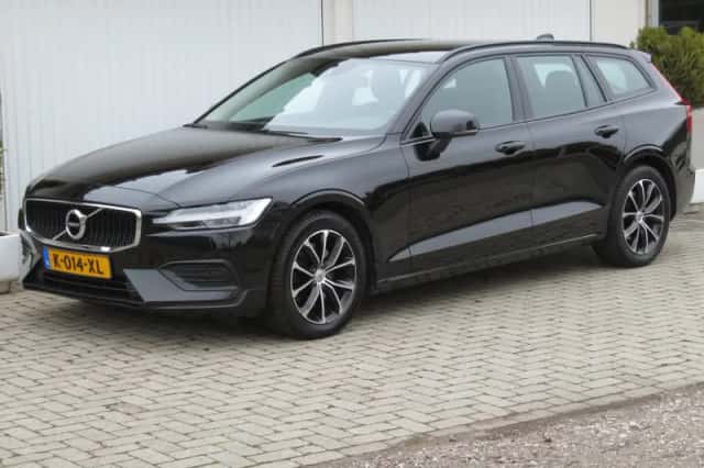 Volvo V60 (2021) thumbnail 1