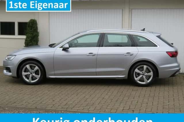 Audi A4 (2023) thumbnail 2