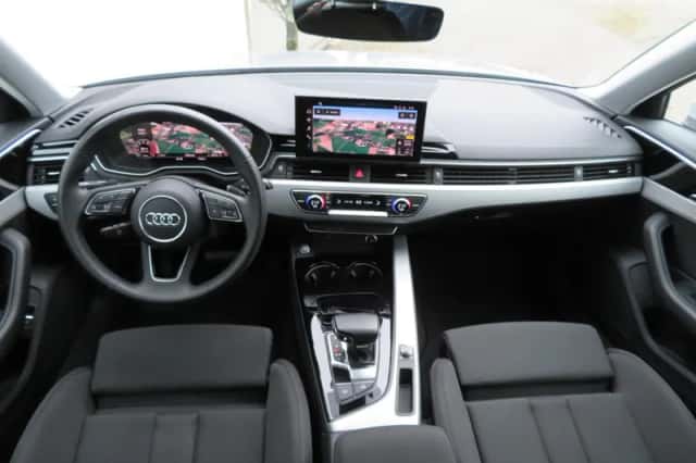 Audi A4 (2023) thumbnail 6