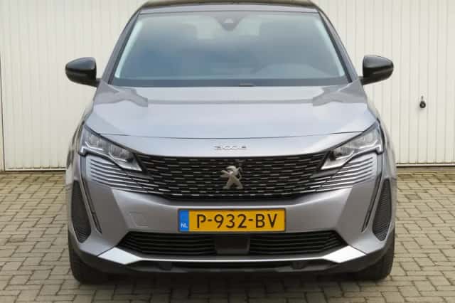 Peugeot 3008 (2022) thumbnail 5