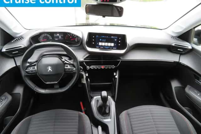 Peugeot 208 (2022) thumbnail 5