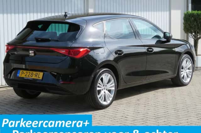 SEAT Leon (2022) thumbnail 4