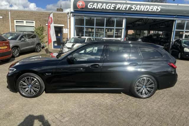 BMW 3-Serie (2022) thumbnail 4