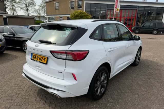 Ford Kuga (2020) thumbnail 3