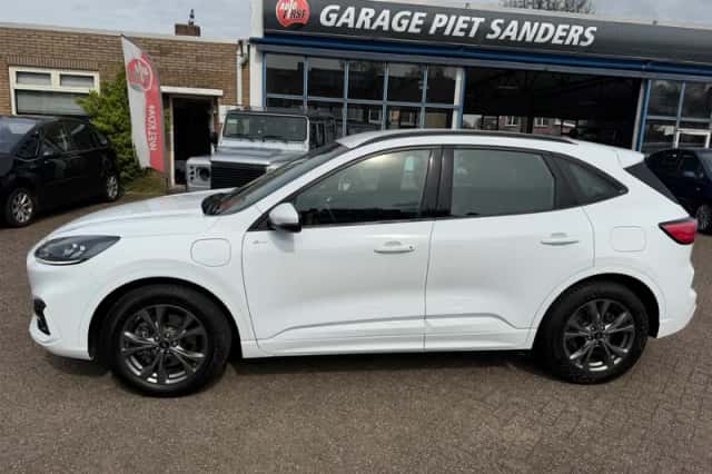 Ford Kuga (2020) thumbnail 4