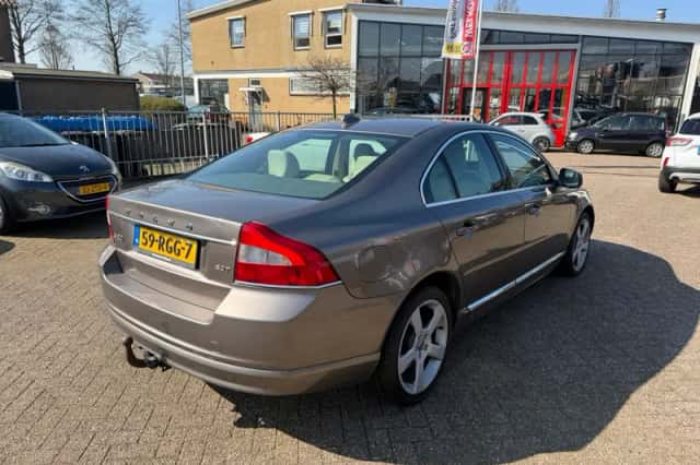 Volvo S80 (2011) thumbnail 3