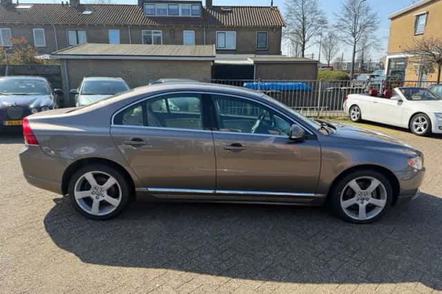 Volvo S80 (2011) thumbnail 5