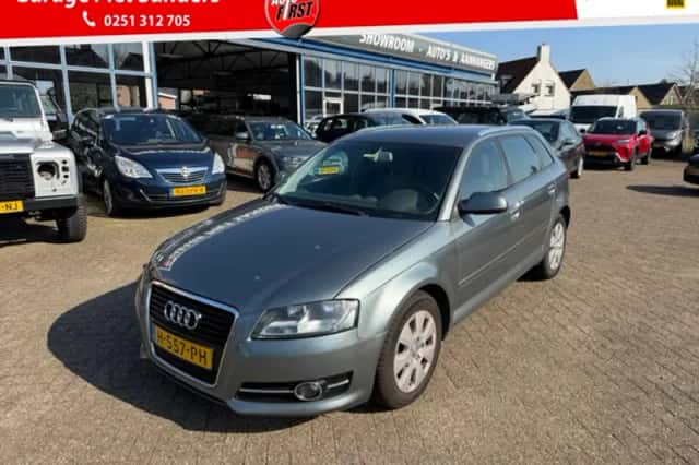 Audi A3 (2011) thumbnail 1