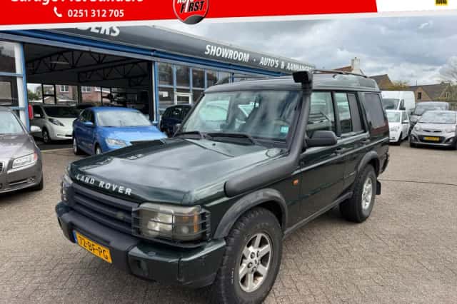 Land Rover Discovery (2002) thumbnail 2