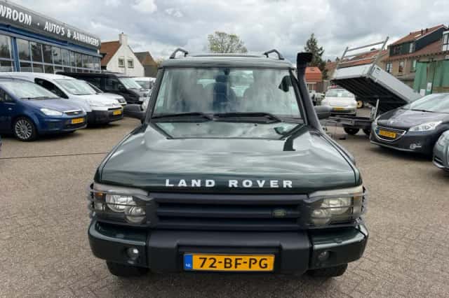 Land Rover Discovery (2002) thumbnail 6