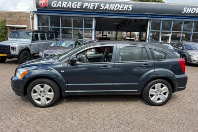 Dodge Caliber (2006) thumbnail 3