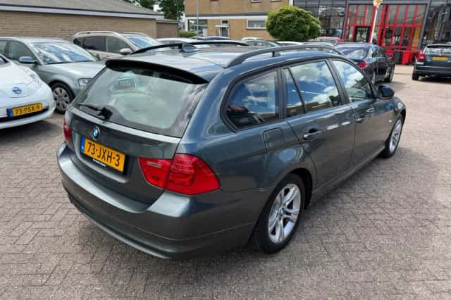BMW 3-Serie (2009) thumbnail 3