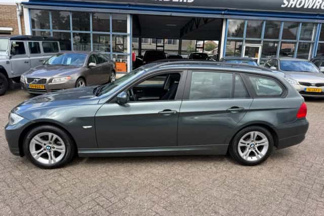 BMW 3-Serie (2009) thumbnail 4
