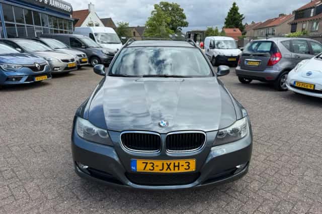 BMW 3-Serie (2009) thumbnail 6