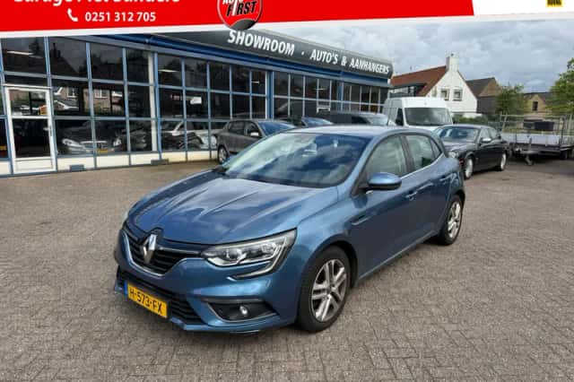 Renault Mégane (2017) thumbnail 2