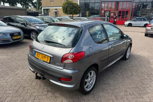 Peugeot 206 (2009) thumbnail 2