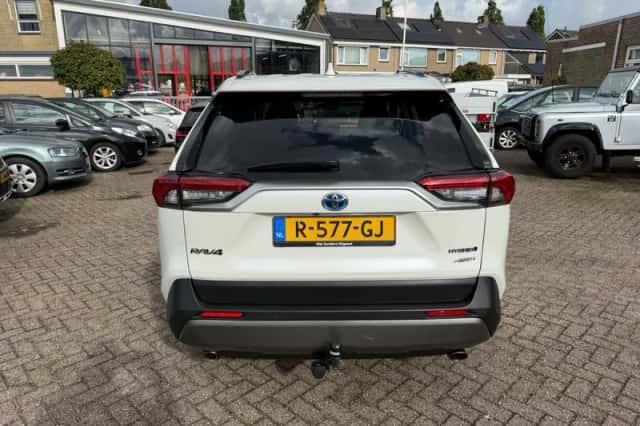 Toyota RAV4 (2019) thumbnail 6