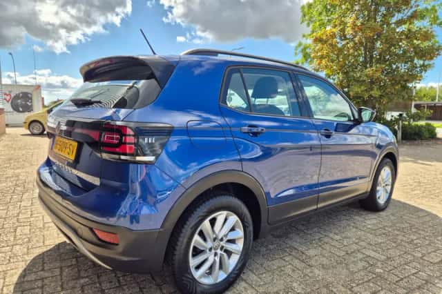 Volkswagen T-Cross (2020) thumbnail 4