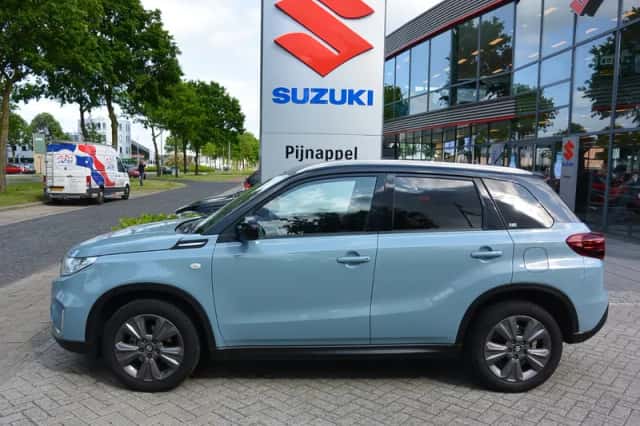 Suzuki Vitara (2019) thumbnail 5