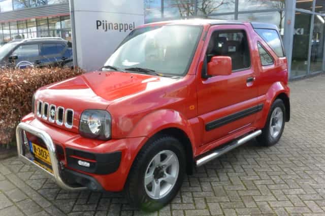 Suzuki JIMNY (2010) thumbnail 3