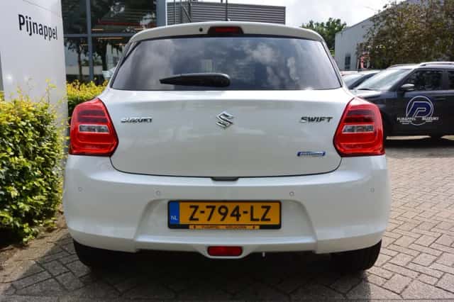 Suzuki Swift (2024) thumbnail 6