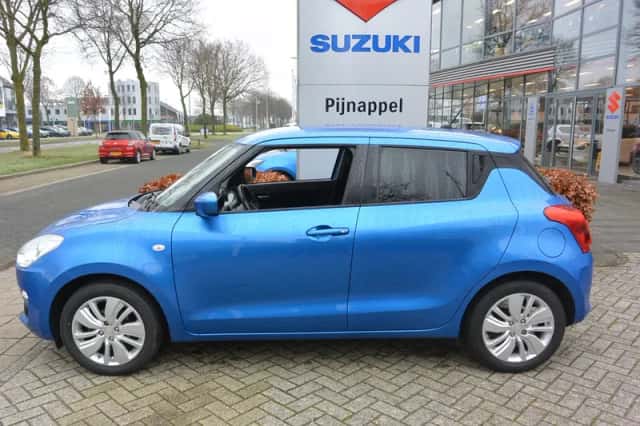Suzuki Swift (2017) thumbnail 4